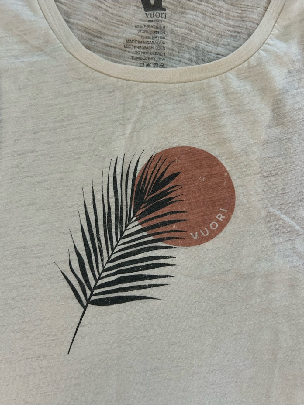Vuori Women's White Palm Graphic Tank - Picture 2 of 4